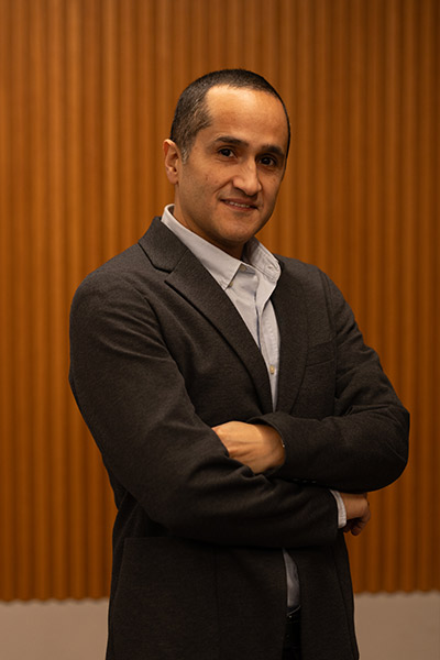 Oisin C. Vera - Chief information Officer